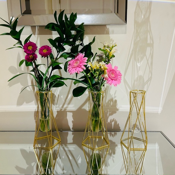 3 Gold Geometric Vases - Picture 3 of 9